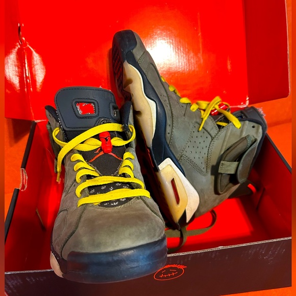 Jordan 6 Retro Travis Scott “ Olive”